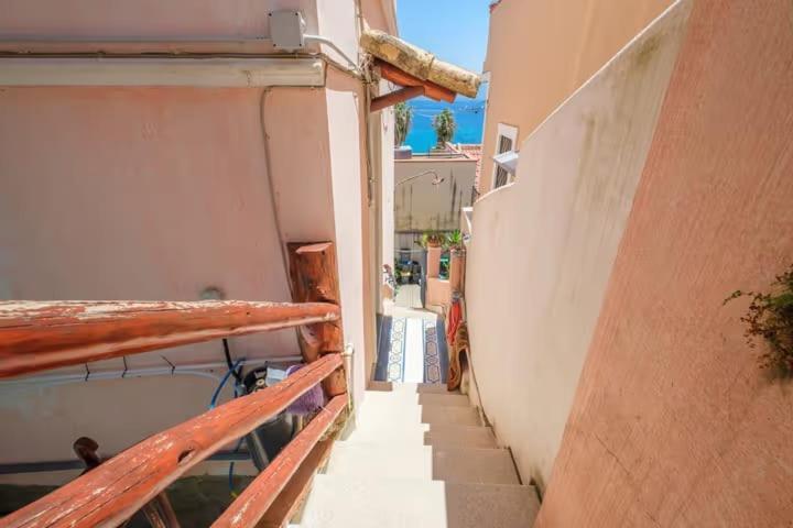 Appartamento Blue Eden Strait Messina Esterno foto