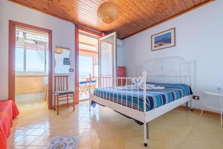 Appartamento Blue Eden Strait Messina Esterno foto
