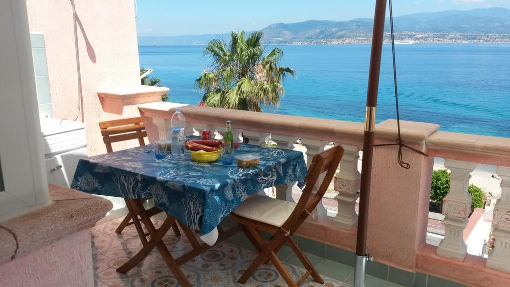 Appartamento Blue Eden Strait Messina Esterno foto
